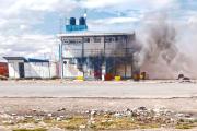 Explosivos y fuego destruyen oficinas aduaneras en tramo La Paz- Oruro
