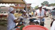 Feria Mixta del Chicharrón y Artesanías inicia festejos por el Día de la Madre en Montero