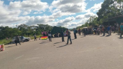 San Julián mantiene el bloqueo de ruta y en Comarapa amenazan con sumarse a la movilización