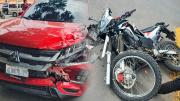 Motociclista ingresa a terapia intensiva tras ser impactado por auto que hacía un giro