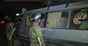 Aprehenden a tres personas tras enfrentamientos con dinamita en Cochabamba, señala la Policía