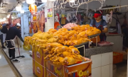 El precio del pollo sube a Bs 15 y crece la compra de carnes por el Día de la Madre