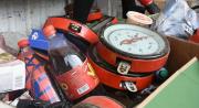 Destruyen alimentos vencidos y balanzas adulteradas decomisadas en controles municipales