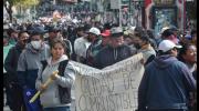 Choferes protestan por falta de combustibles y dicen que “el gobierno debe bajar la cabeza y dialogar