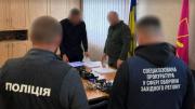 Ucrania 'moviliza' a muertos y condenados