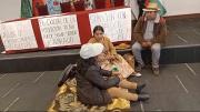 Senadora Crispín ingresa en huelga de hambre para exigir solución a los bloqueos