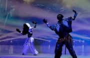 Corea del Sur inaugura parque donde robots bailan, boxean y dibujan retratos