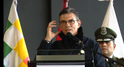 Discurso agresivo de Paz choca con esfuerzos de pacificación de la Iglesia y su propio gobierno