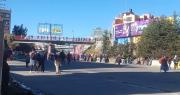 Bloqueos en El Alto interrumpen el paso en la autopista