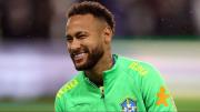 Neymar se deja ver en el entrenamiento de la selección brasileña