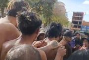 Tensión en Viacha: Comunarios agarran a 3 jóvenes sindicados de matar a un chofer