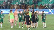 Jugadores de Oriente se retiraron en silencio y por otra salida tras perder el clásico