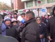 Choferes interrumpen acto de la Alcaldía paceña para reclamar por gasolina