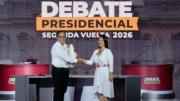 Reproches y promesas dominan debate presidencial en Perú