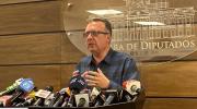 Diputado Alarcón plantea referéndum para superar la crisis actual