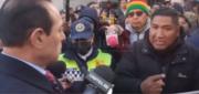 CHOFERES DE LA PAZ INTERRUMPEN ACTO MUNICIPAL Y EXIGEN SOLUCIONES POR LA FALTA DE COMBUSTIBLE Y EL ALZA DE LA CANASTA FAMILIAR