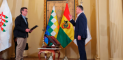 Ernesto Justiniano asume como nuevo ministro de Defensa