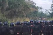 Policía llega a Santa Rosa del Sara para recuperar campo petrolero tomado por campesinos