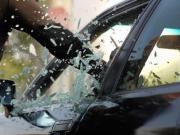 Capturan a ladrón que robó una cartera con dinero de un vehículo