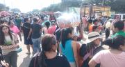 Masiva afluencia en el Cambódromo para comprar alimentos a precios accesibles