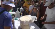 Santa Cruz: Familias aprovechan el feriado para abastecerse en la feria instalada en el Cambódromo