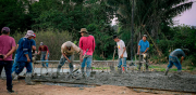 Alcaldía inició la construcción de una cancha polifuncional en el barrio Bella Vista