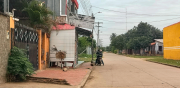 Vecinos expresan preocupación por la ocupación indebida de aceras y piden control municipal