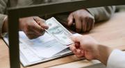 El dólar referencial vuelve a subir: ¿A cuánto está este lunes?