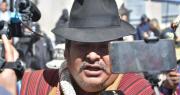 Campesinos que bloquean La Paz exigen investigar la aprehensión de su dirigente, Vicente Salazar