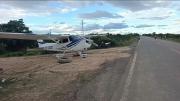 Beni: avioneta aterriza de emergencia en la carretera, tras falla de motor
