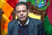 Revilla califica de ilegítimos los pedidos de renuncia de Rodrigo Paz y ve un retorno gradual a la normalidad