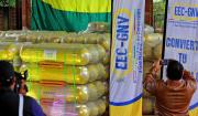 Entregan más de 1.000 cilindros de GNV y anuncian la dotación total de 6.000 hasta fin de mes