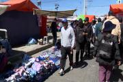 La feria 16 de Julio se desarrolla con normalidad este domingo