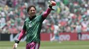 Mexicano Ochoa se va de su selección y también del fútbol