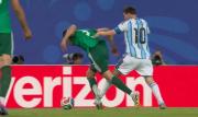 Se genera debate y surge la polémica: ¿Era para roja para Messi por dura infracción?