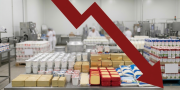 Lecheros se declaran en quiebra tras la caída de la recepción industrial al 40% de la producción diaria