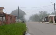 Densa neblina cubre la ciudad de Montero y la región