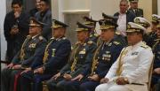 En medio de la crisis en Bolivia, Rodrigo Paz ratifica al Alto Mando Militar