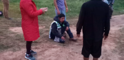 Vecinos retienen a un mototaxista que atracó a una mujer en el Distrito 7