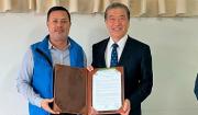 Alcalde de Okinawa Uno fortalece la cooperación con Japón en reunión con embajador