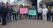 Porcinocultores y avicultores instalan vigilia en Impuestos en rechazo a bloqueos: “El Gobierno no toma decisiones”