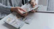 ¿Cómo quedó el dólar referencial y paralelo este fin de semana en Bolivia?