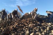 Navales coadyuvan en remoción de escombros y dejar expedita la carretera Tiquina-La Paz