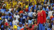 Lumumba Vea, el hincha estatua que es símbolo de RD Congo