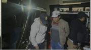 Policía captura a sospechosos y recuperan parte del dinero