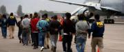 Chile expulsa a 19 bolivianos en un vuelo chárter