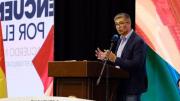 Espinoza asegura que el BCB cuenta con dólares suficientes para pagar la importación de combustibles