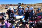 Ministerio de Desarrollo Productivo y Epsas inspeccionan proyecto que fortalecerá el abastecimiento de agua potable en el Distrito 7 de El Alto