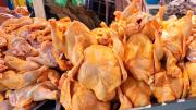 ¡Desde Bs 12 el kilo! Así bajó el precio del pollo en Cochabamba