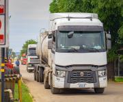 YPFB informa que hay cisternas de gasolina y diésel en Puerto Suárez y Arica para la distribución